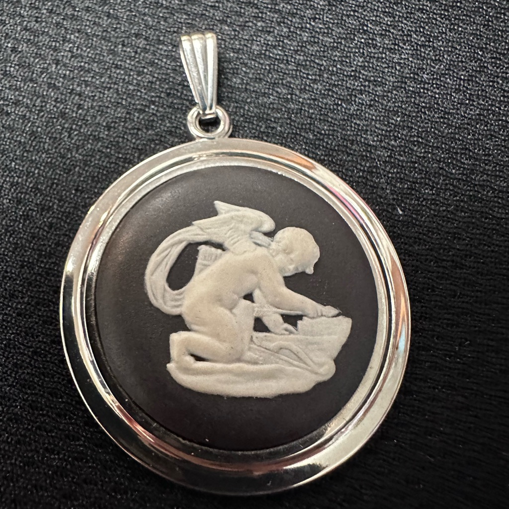 3a Vintage Black And Silver Cameo Pendant Wedgewood